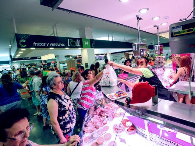 mercat plaça constitucio producte fresc viladecans