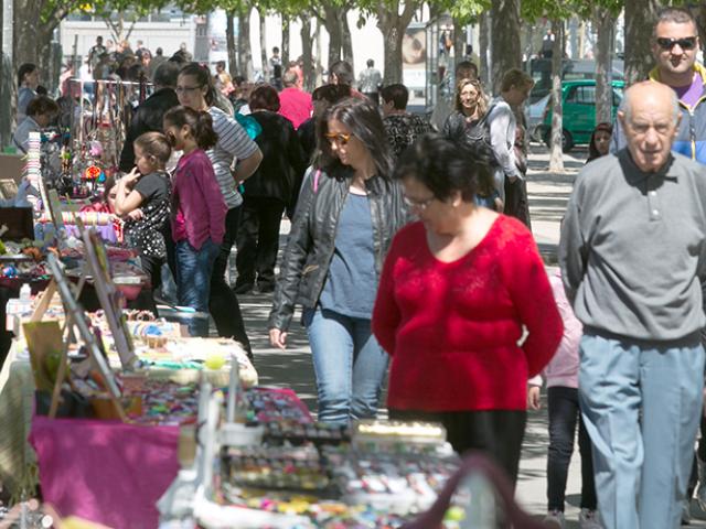 Mercat art Viladecans al carrer 