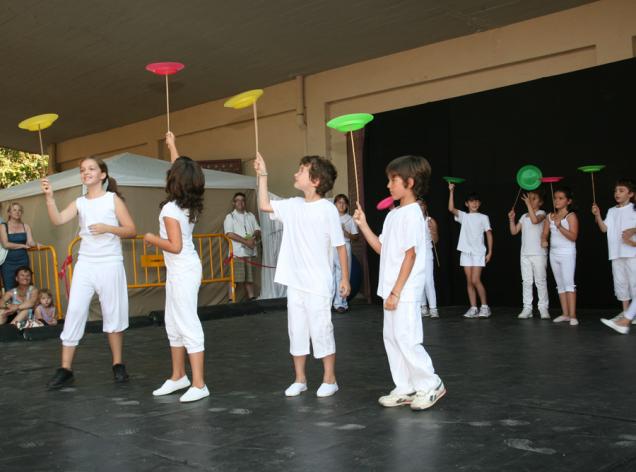 ateneu de les arts viladecans aprendre escola de musica teatre instruments municipal bons preus