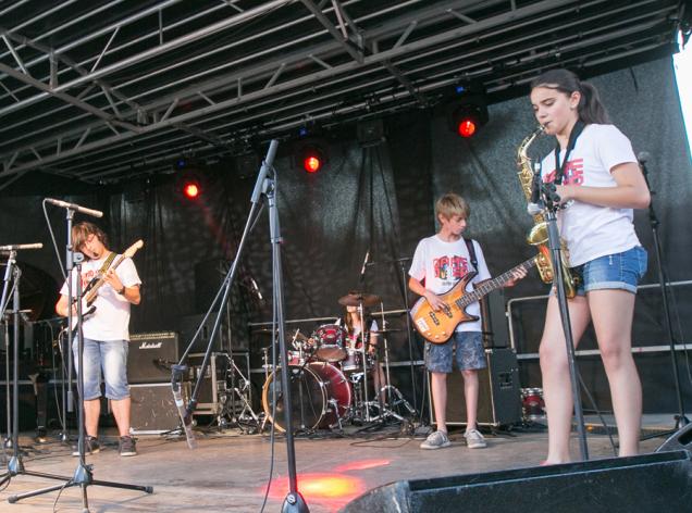 ateneu de les arts viladecans aprendre escola de musica teatre instruments municipal bons preus