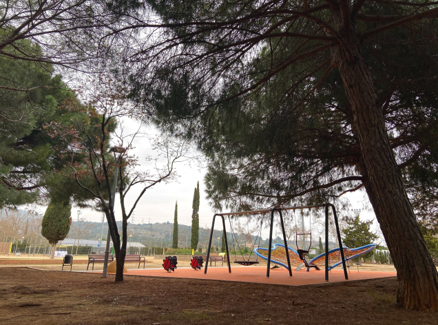 Area de joc infantil torre-roja